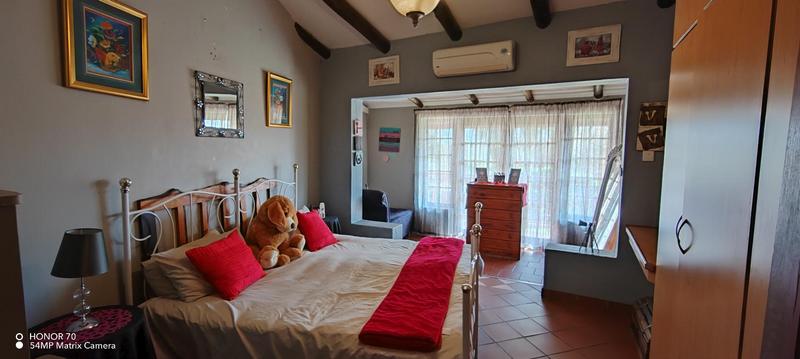 4 Bedroom Property for Sale in Kanoneiland Northern Cape